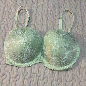 NWT La SENZA Beyond Sexy Classic Plunge Lace Underwire Bra